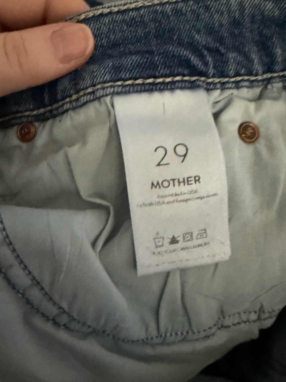 MOTHER shorts the runaway - Picture 5 of 7